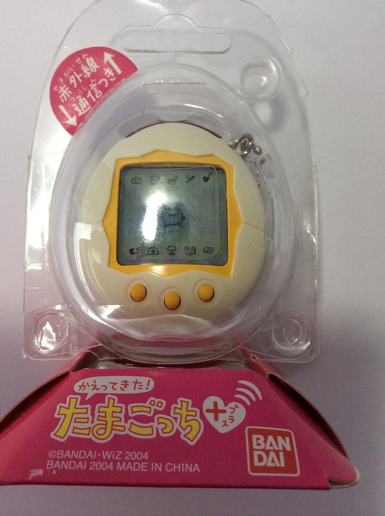 Tamagotchi Plus White
