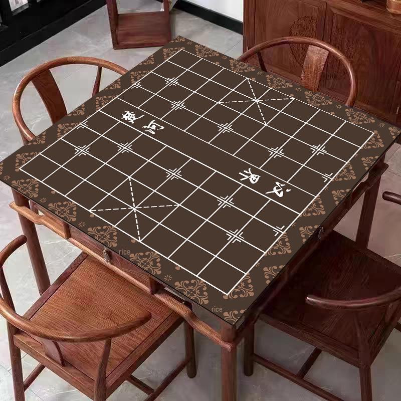Нескользящий, устойчивый к грязи коврик для стола маджонг и покера - простой в уходе дизайн шахматной доски