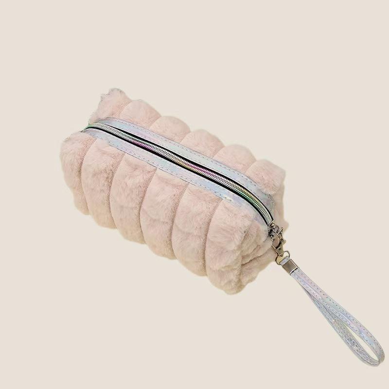 Fashionable Rabbit Fur Drawstring Makeup Bag - Spacious, Plush, High-End Storage