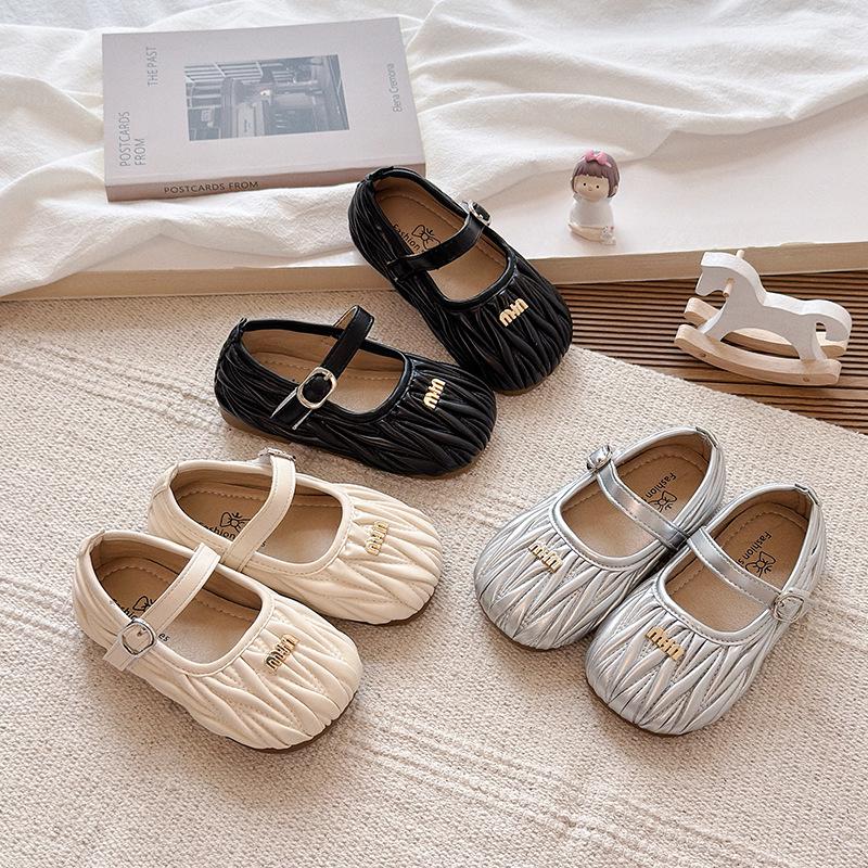 Весна 2026 Девочки Балетки Принцессы: Туфли на пряжке из мягкой кожи - Модные и повседневные