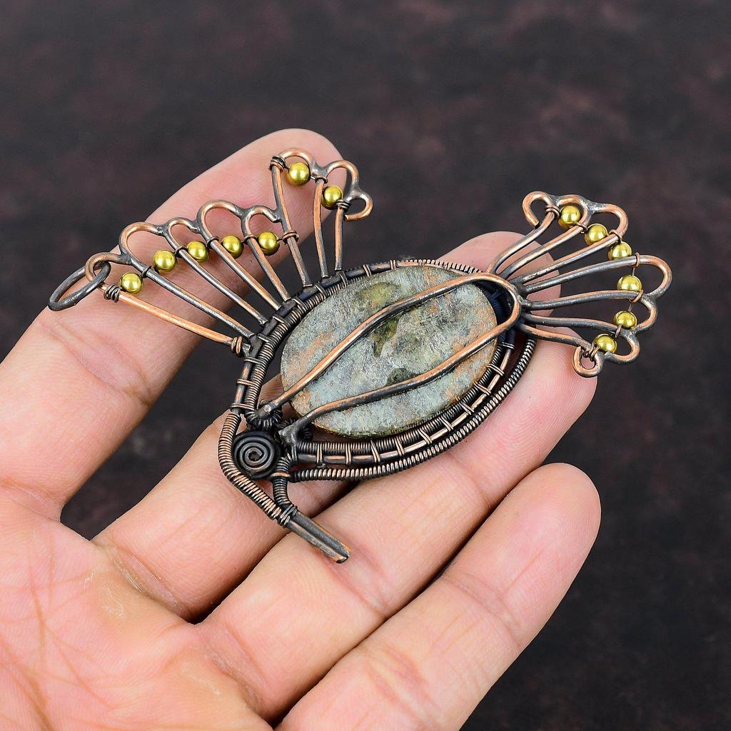 Спессартин Гранат в известняке Кулон Медная проволока Кулон ручной работы Подвеска из драгоценного камня Медная проволока Ювелирные изделия Свадебный подарок Кулон в виде птицы