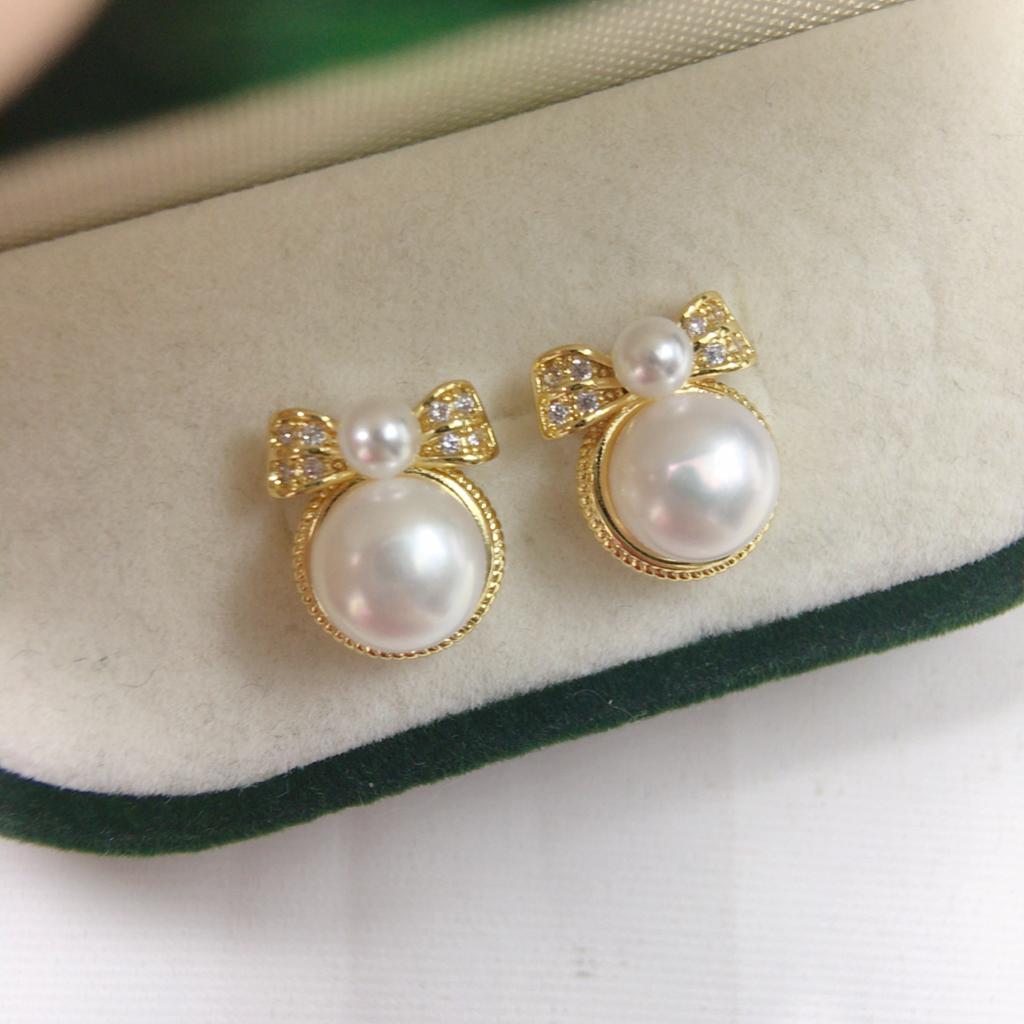 Natural freshwater pearl earrings, exquisite and sweet princess style, slightly inlaid with zircon bow, fashionable pearl earrings