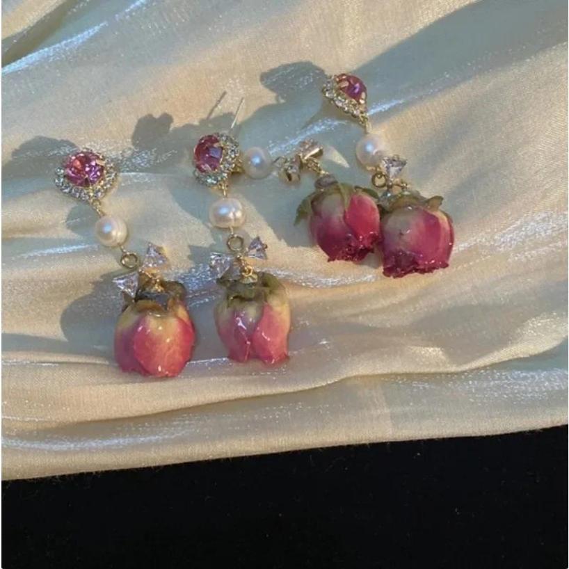 Винтажные серьги с натуральными настоящими цветами, серьги с бессмертными цветами, нишевый дизайн, серьги-подвески с пресноводным жемчугом для женщин, ювелирные изделия