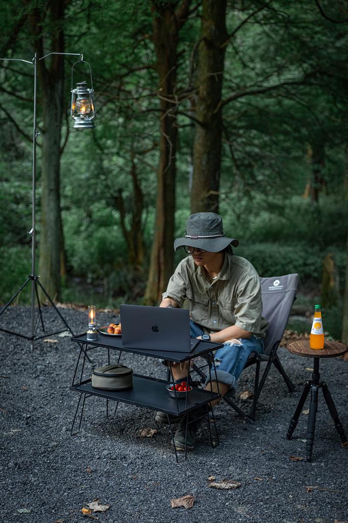 КЕМПИНГ MOON Полевой складной, изготовлен из черного покрытия, включает в себя корпус для хранения, 3 верхних пластины, стойка, стойка, сталь, сумка, T-230, шт./алюминий