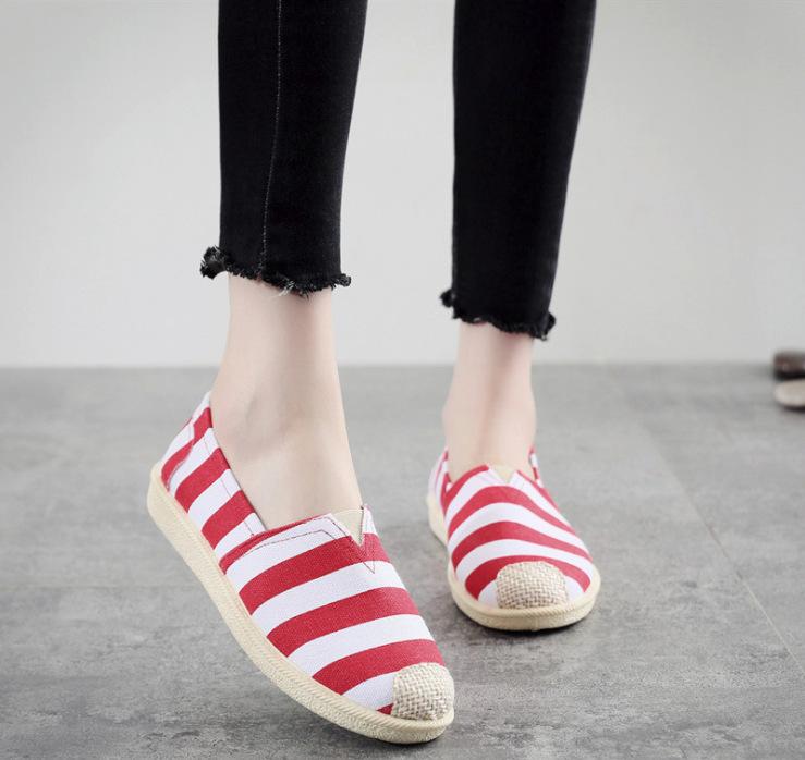 Новая модная обувь из парусины женская студенческая на плоской подошве повседневная рыбацкие туфли ленивая обувь