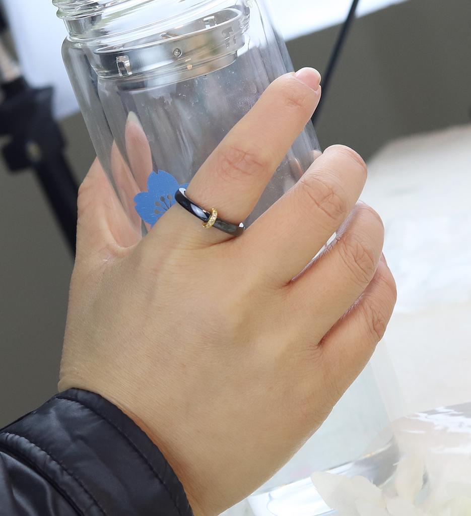 Новое гладкое керамическое кольцо с кубическим цирконием, черный и белый цвет, женские ювелирные изделия, обручальное кольцо, подарки для женщин