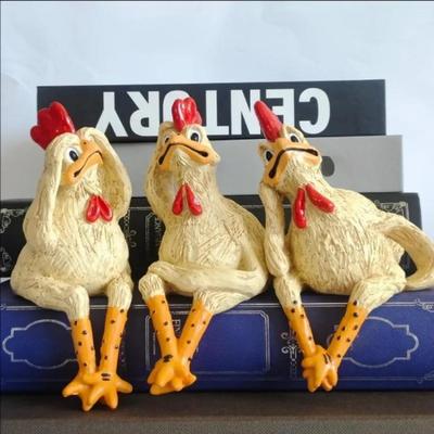 1PC Home Funny Chicken Fence Decor Statue Статуэтки из смолы Сад Ферма Двор Курица Скульптура Искусство Ремесло Двор это смешно для людей