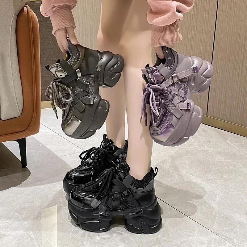Новые женские зимние теплые массивные кроссовки, обувь на толстой подошве, обувь на высокой платформе, вулканизированная обувь, осенние блестящие повседневные спортивные папины кроссовки 8 см