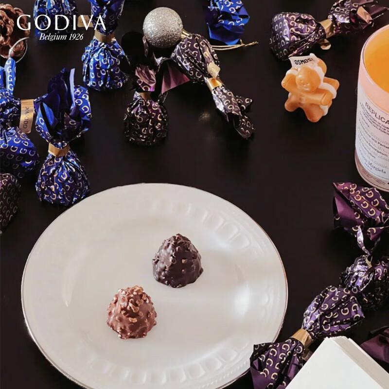 GODIVA Подарочная коробка шоколадных пралине с орехами