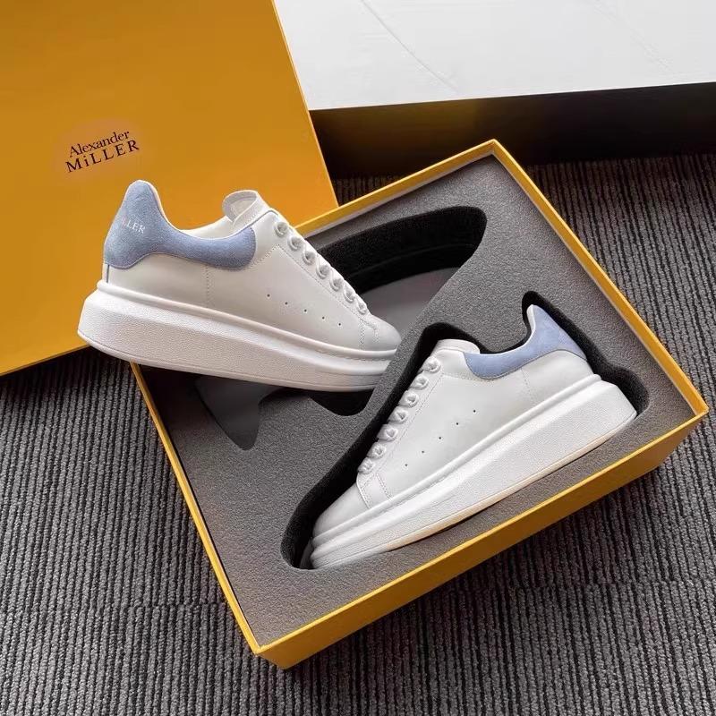 Весенне-осенние маленькие белые туфли Мужская и женская обувь 2025 Новые Пара Толстая подошва Универсальные Увеличение роста Студенческие Популярные Спортивные и Лей