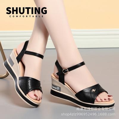 Летние женские модные сандалии повседневные плоские мягкие кожаные танкетки мягкая подошва уютные бабочки полые дышащие туфли для мам