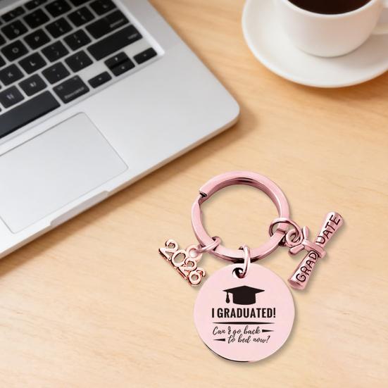 Выпускной брелок 2026 года Выпускники средней школы и колледжа Значимый выпускной брелок для нее и для него Выпускное украшение