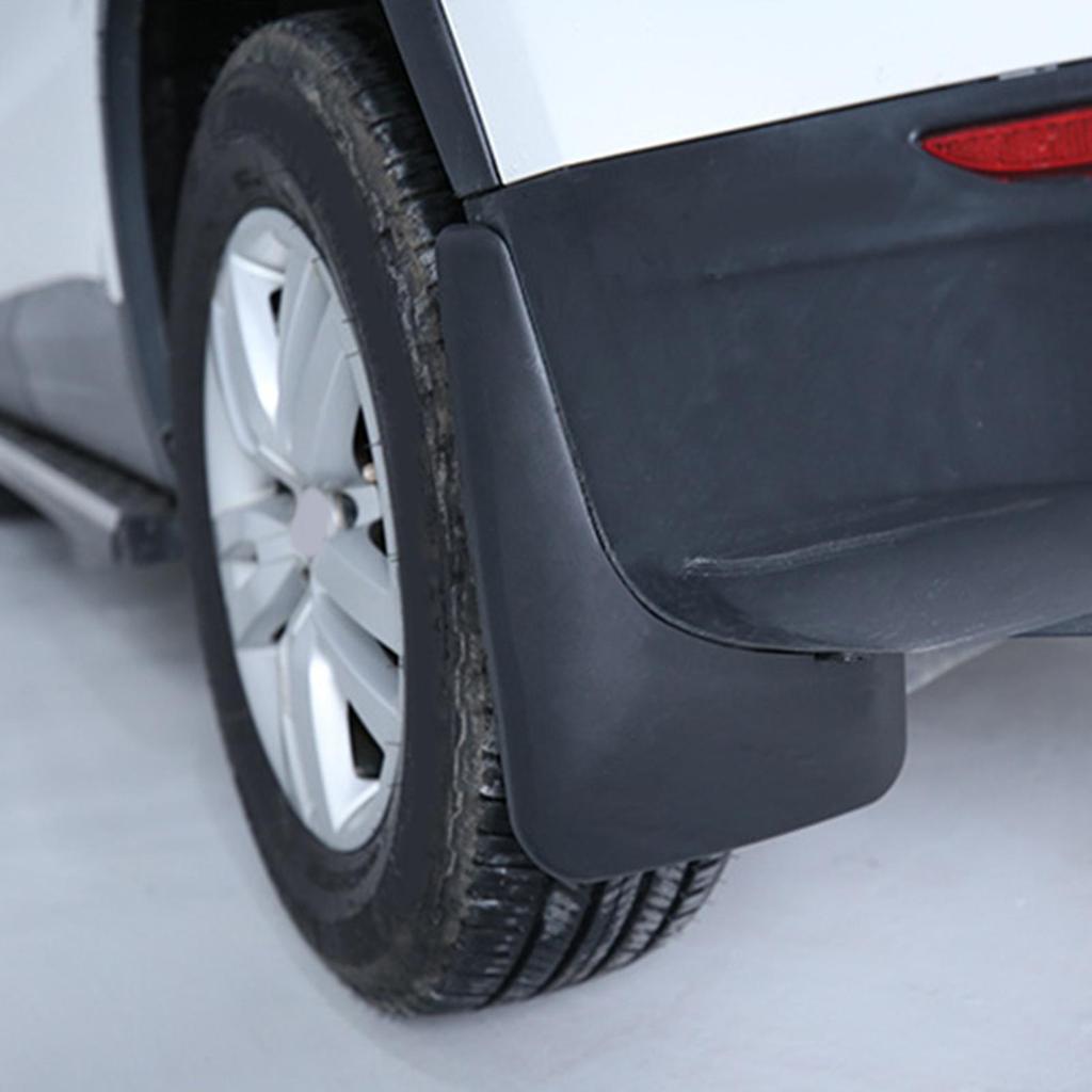 Byd Atto 3 Yuan Plus EV с 4 черными крыльями