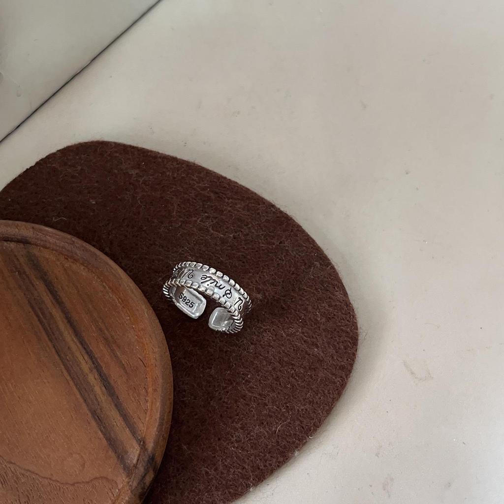 Yinruitai Ретро Кольцо из стерлингового серебра 925 пробы с регулируемым состаренным письмом для женщин - Нишевый дизайн, украшение на указательный палец