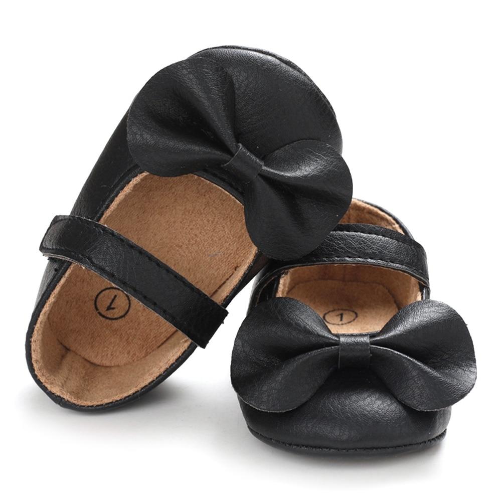 Обувь из искусственной кожи с бантом для маленьких девочек, кожаная нескользящая обувь на мягкой подошве, свадебные туфли принцессы для первых ходунков, 0–18 месяцев