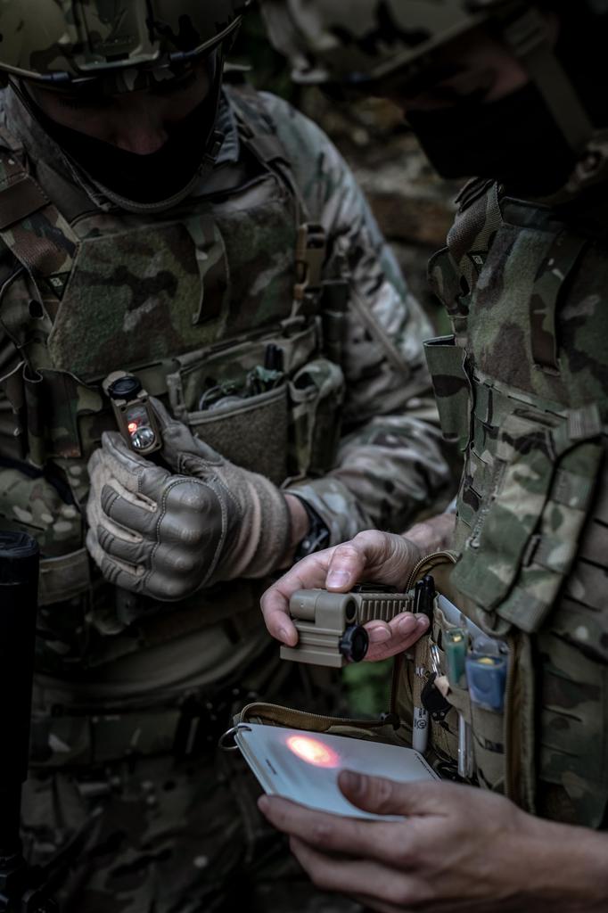 Streamlite Sidewinder Compact II Военный Одношлемный Шлем Крепление на Шлем или Голову 14516 (Без ремня)