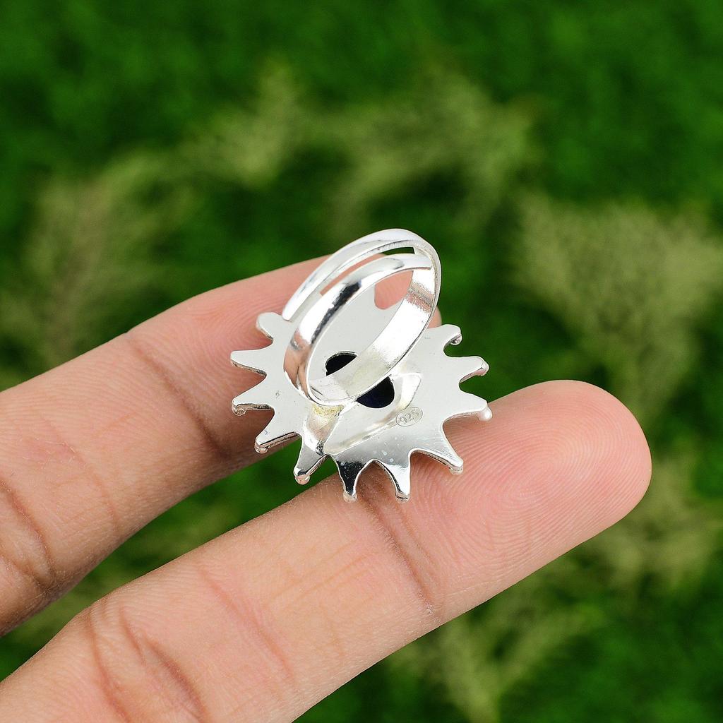 Подарок для нее Кольцо-обещание с натуральным лазуритом в виде цветка, регулируемое, серебро 925 пробы