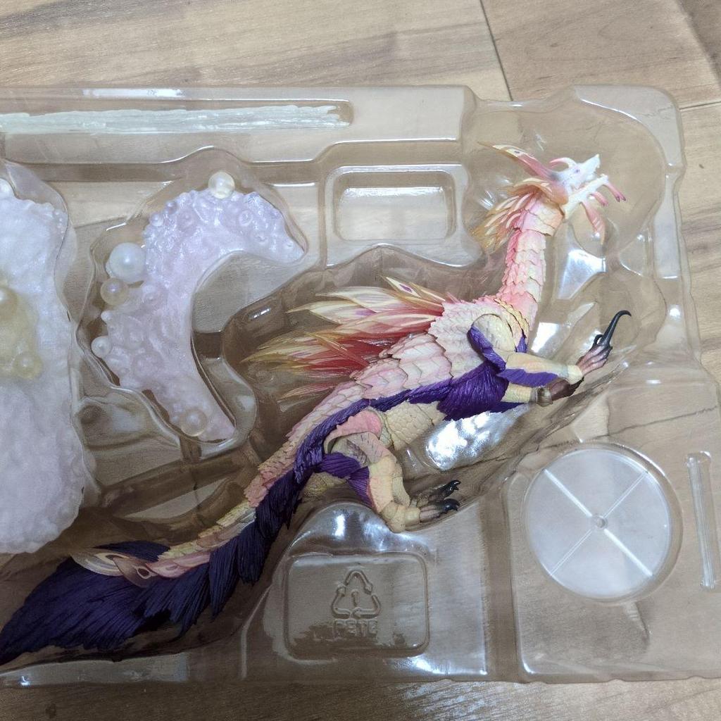 [USED] Bandai S.H.MonsterArts Monster Hunter Tamamitsune