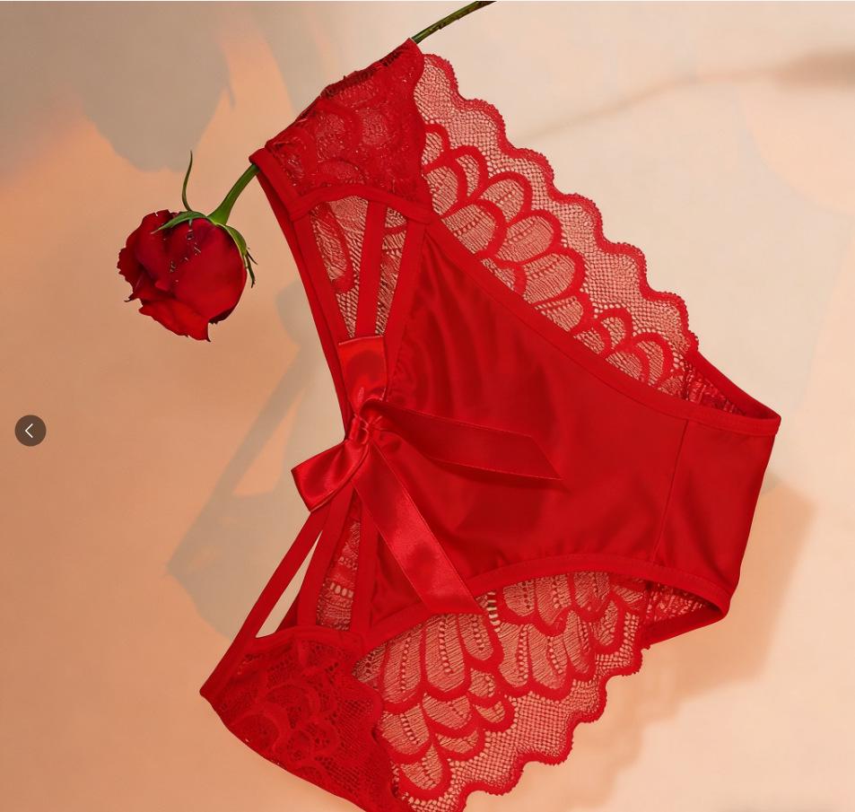 Атласные трусики-слипы со средней посадкой и кружевом - Сладкие и Сексуальные