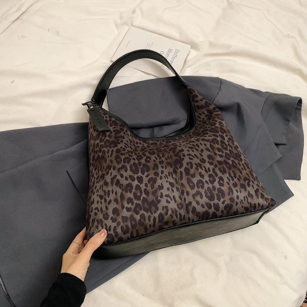 2024 осень новый ретро пригородный леопардовый принт сумка подмышкой повседневная мода личность темперамент одно плечо сумка женская