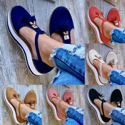 Женские классические туфли-лодочки с кисточками и круглым носком на плоской подошве, повседневная пляжная обувь с толстой подошвой и пряжкой