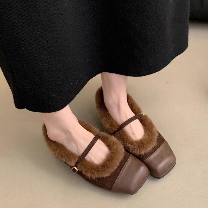 Модные меховые туфли женские 2024 осень-зима цветные цепочные утепляющие модные неглубокие туфли-лодочки туфли Мэри Джейн с пряжкой в одну линию