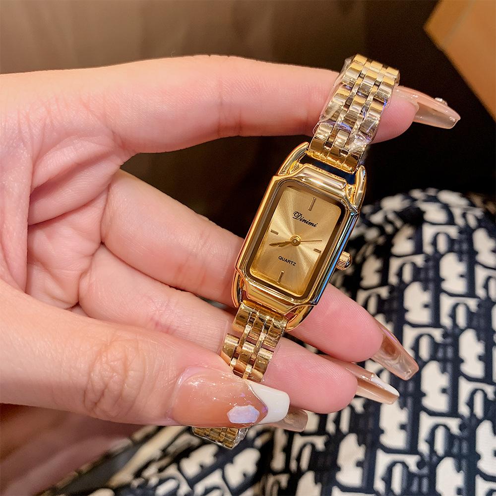 Модные темпераментные часы со стальным ремешком для ежедневных поездок на работу, кварцевые часы, женские простые часы с двумя стрелками