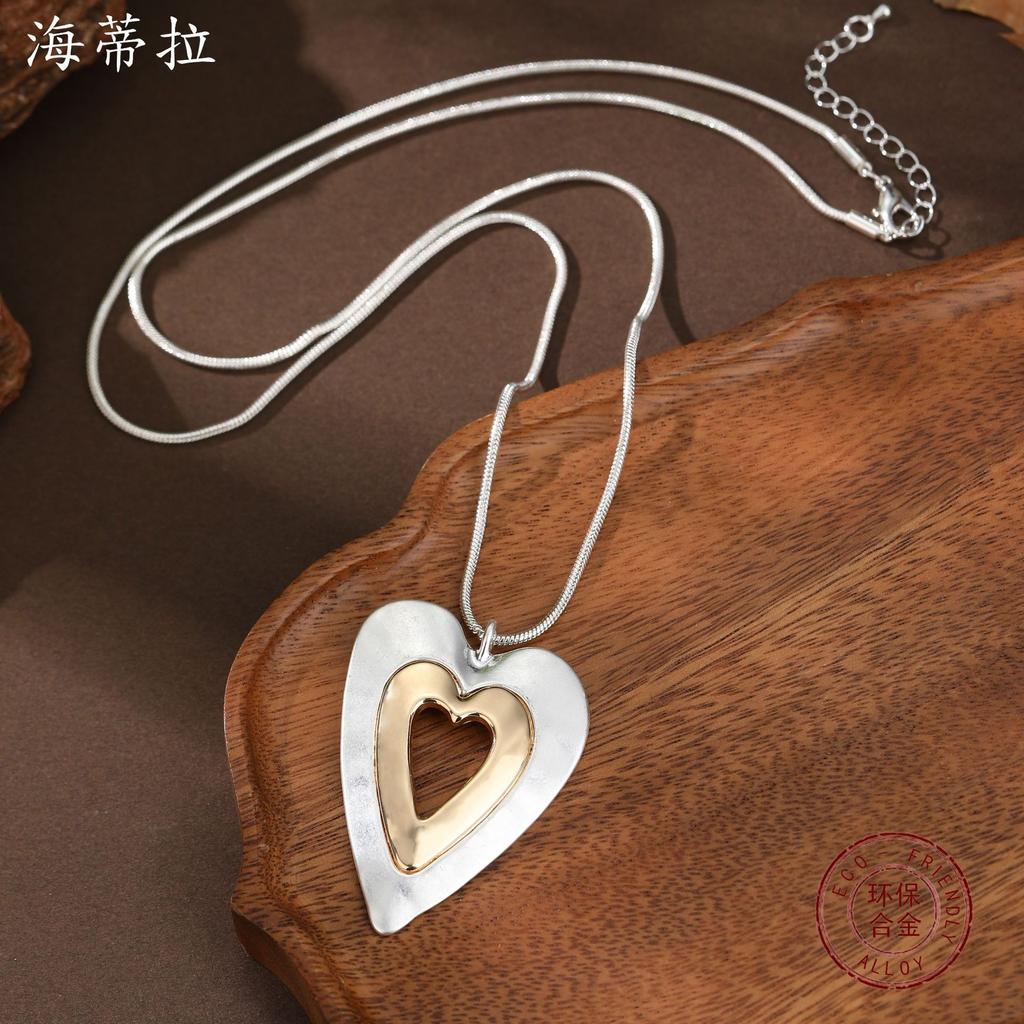 Новый песочный серебристый, ярко-серебристый, ярко-золотой контрастный цвет, полый кулон в виде сердца, женское высококлассное длинное ожерелье в форме сердца
