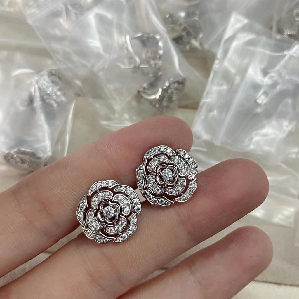 925 Sterling Silver Moissanite Camellia Stud Earrings - Vintage and Versatile