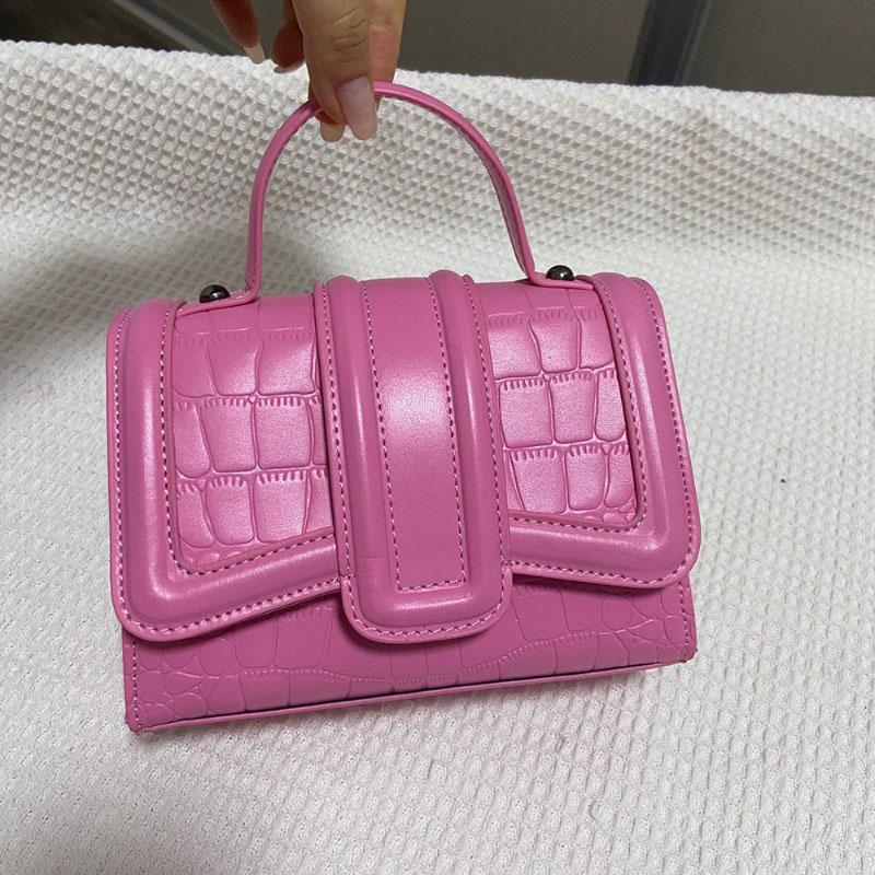 Легкая роскошная мини-квадратная сумка, простой дизайн, корейская мода, прочная сумка через плечо с цепочкой, женская зимняя популярная новая сумка на плечо