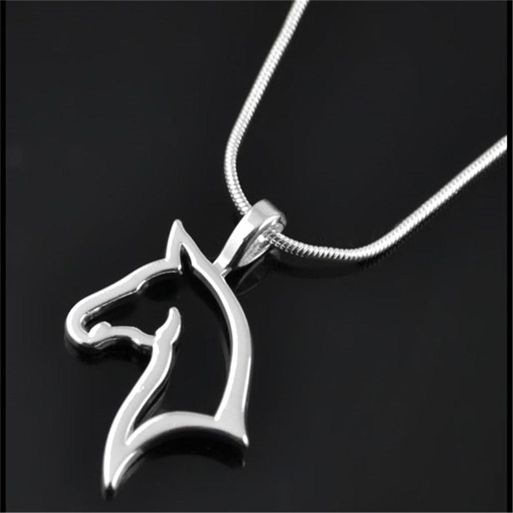 Fashion Cute Animal Horse Pendant Necklace For Women Dainty Silver Color Chain Clothing Costume Jewelry Accessories Wholesale