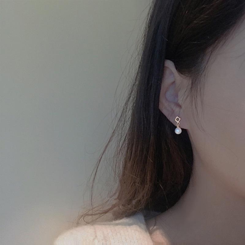 High-End Geometric Retro French Square Pearl Dangle Earrings for Women