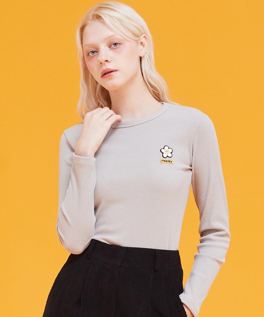 MACKY Daisy Patch Slim T-Shirt Beige