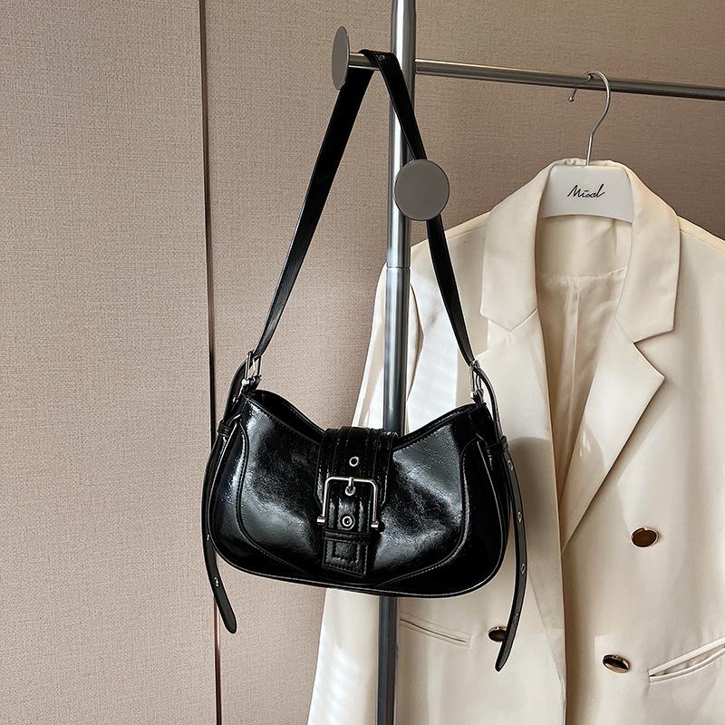 Сумка Женская Весна Лето 2025 Новая Мода Нишевая Сумка на Одно Плечо Подмышку Популярная в этом году Сумка-Багет Кроссбоди