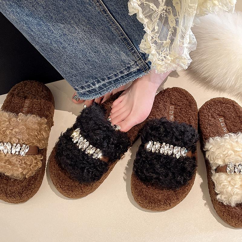 Fashion Thick Soled Hairy Slippers for Women's Outdoor Wear 2025 Autumn New Fashion Women's Belt Buckle Lazy Casual Teddy Curly Slippers