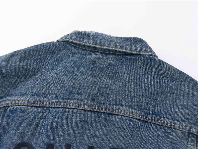 Модная джинсовая куртка Gallery Dept выцветшего синего цвета с вышитым логотипом