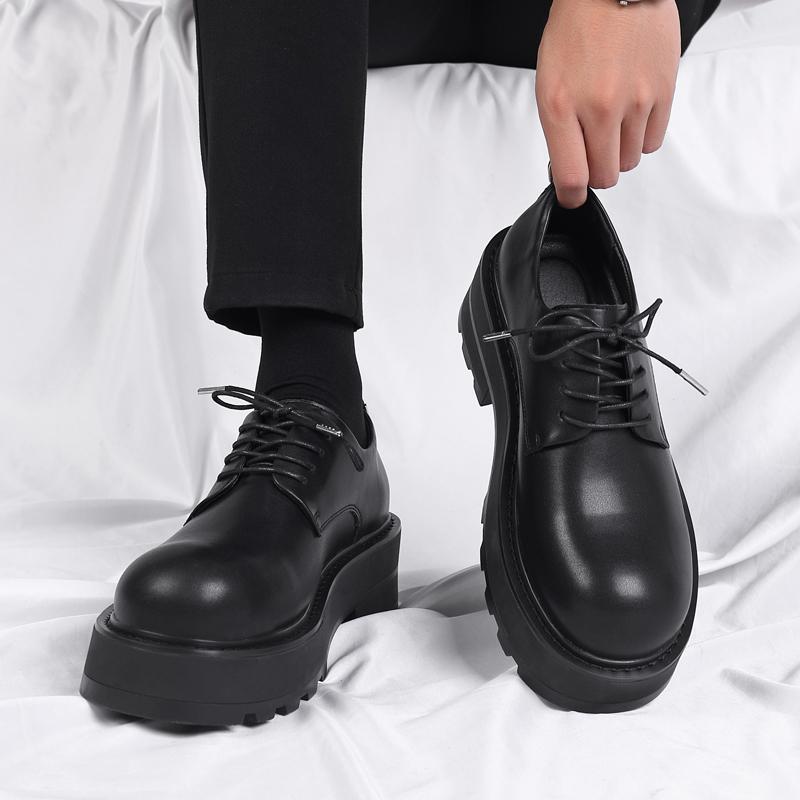 Модные мужские туфли Дерби на толстой подошве. Минималистский стиль от модного дизайнера. Обувь для отдыха на природе, деловых вечеринок, офиса, улицы, прогулок.