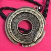 Collier pendentif - Amulette - Serpent - Cuir tressé - 5x5 cm - Chaîne 42 cm