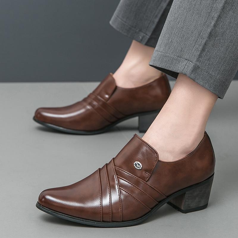 Туфли на высоком каблуке для мужчин из искусственной кожи с острым носком для свадебного банкета, формальная модная обувь для парикмахеров