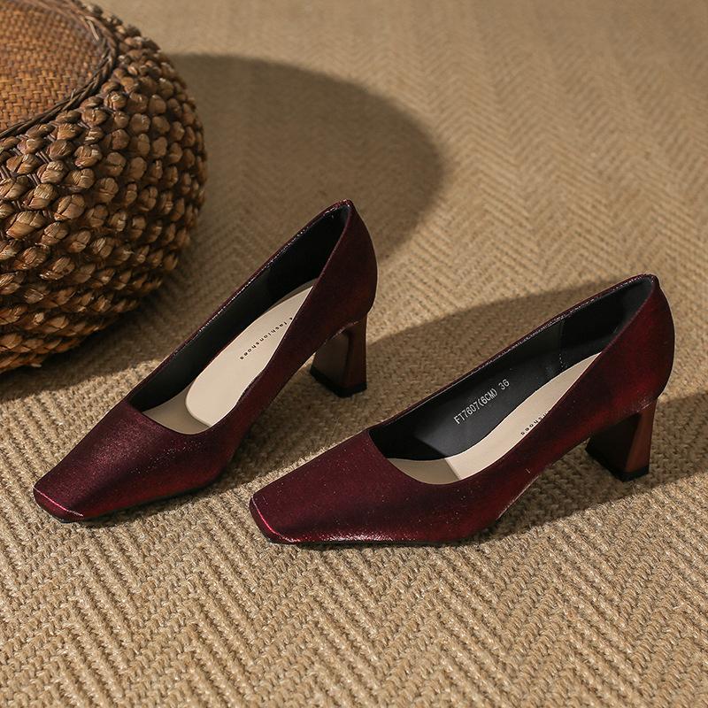 7607 French retro square head thick heel single shoes women's spring and autumn new high heels commuting versatile single shoes women