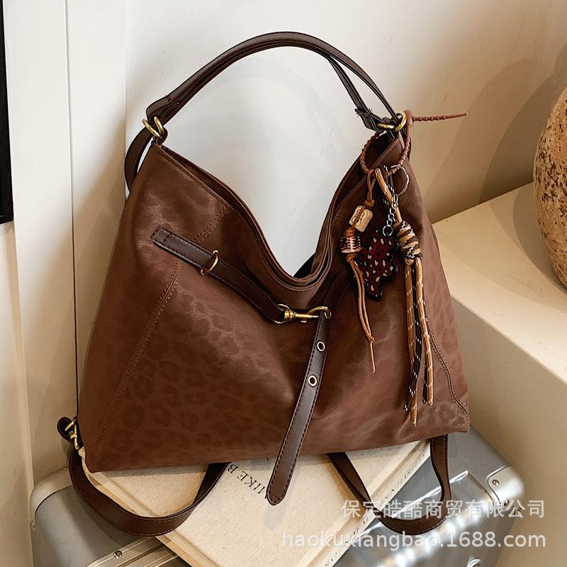 Вместительная сумка-ведро для поездок на работу, женская, нишевый дизайн 2025, новая сумка через плечо, многофункциональный рюкзак в корейском стиле