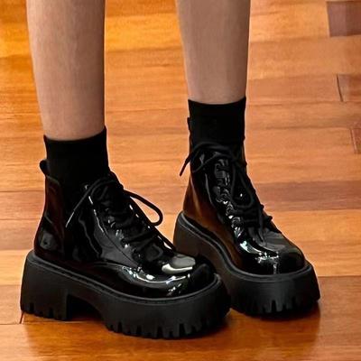 Черные ботинки Мартин женские осень 2025 новые на толстой подошве на толстом каблуке короткие ботинки милые крутые маленькие короткие ботинки ботинки-локомотивы инс