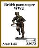 Арденны Миниатюрный офицер британских воздушно-десантных войск с винтовкой в комплекте из смолы AR35075 (АРДЕННЫ В МИНИАТЮРЕ) 1/35 Ли-Энфилд