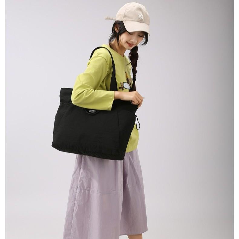 New Shoulder Bag Commuter Bag Versatile Women'S Bag Large Capacity Women'S Bag High-End Oxford Buttot Bag Women'S Bag