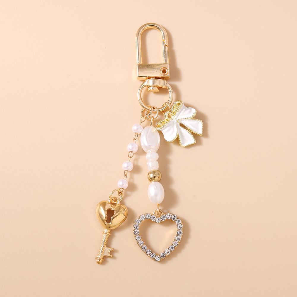 Cute Bowknot Love Heart Keychain Women Girl Pearl Beaded Key Ring Pendants for Handbag Decor DIY Handmade Key Chain Gift