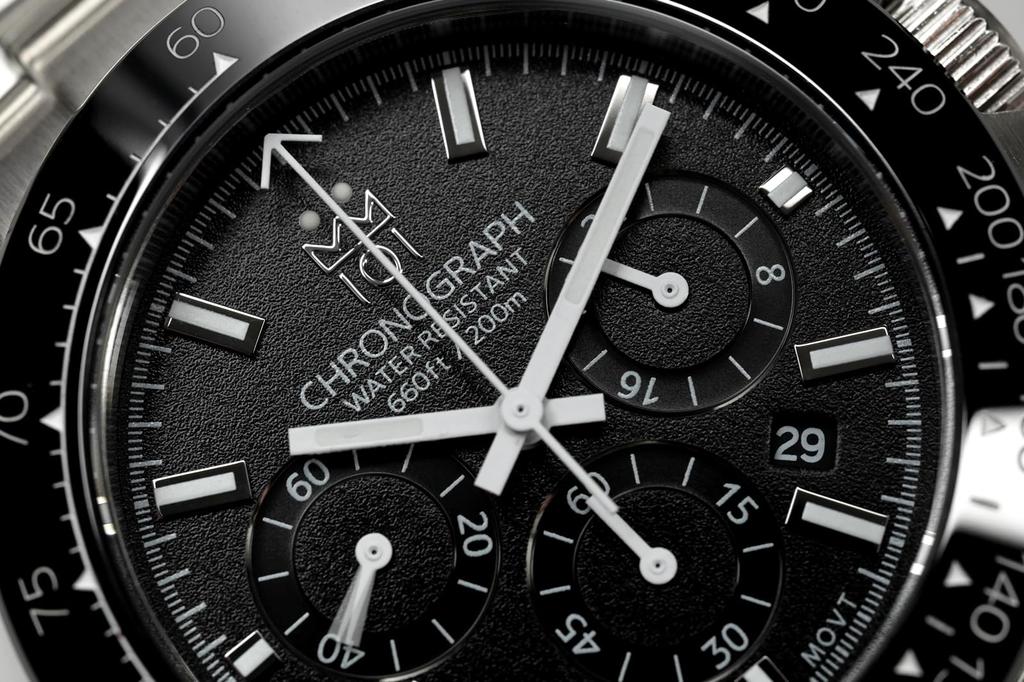 [HYAKUICHI 101] No.11 Hyakuichi Diver's Chronograph Ceramic Bezel Black X Matte White BKWH