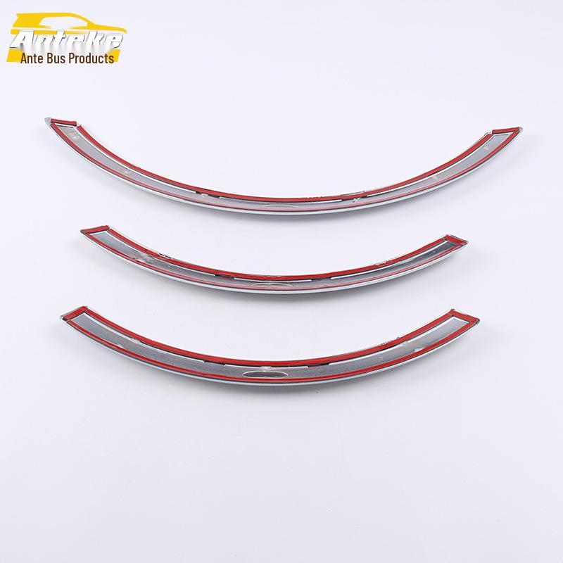 Накладка на крышку запасного колеса Prado 14/18 с акцентной полосой стоп-сигнала