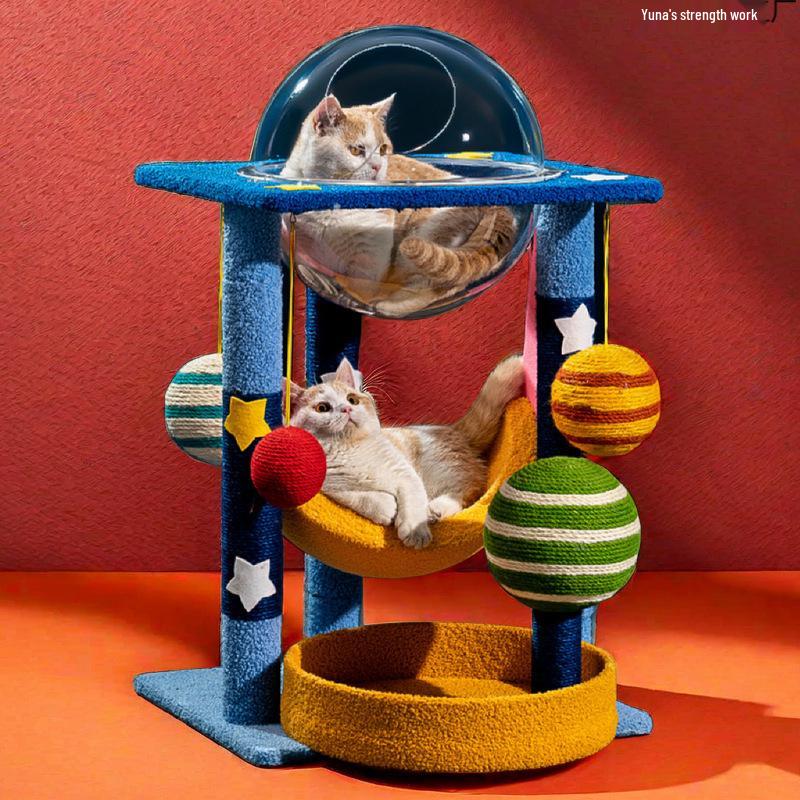 Кошачий игровой комплекс «Звездное небо» с сизалевой когтеточкой и кроватью-капсулой.