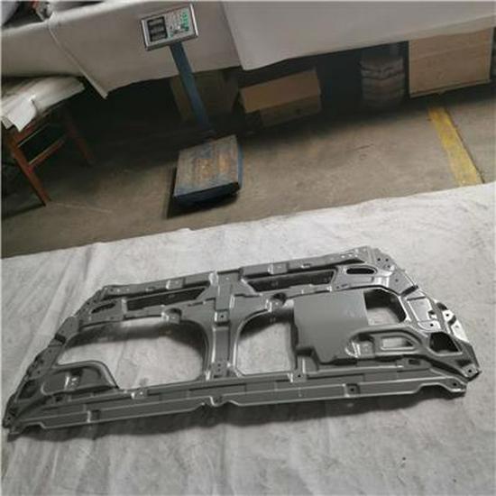 Усиливающая пластина передней панели Foton L1500311311A0