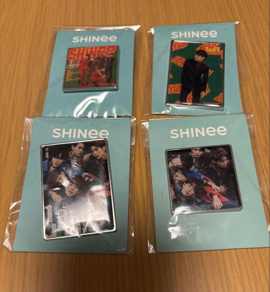 [USED] SHINee Korean Official Goods EPOXY BADGE